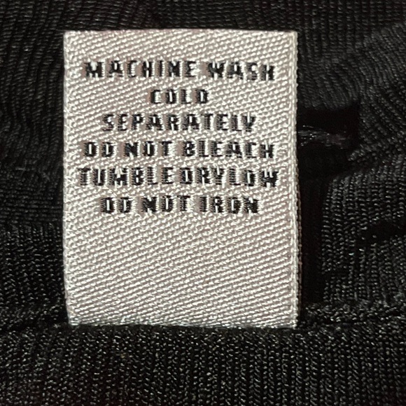 Chico's Travelers black slinky knit one-button V neck cardigan Size 1/M - Picture 12 of 14